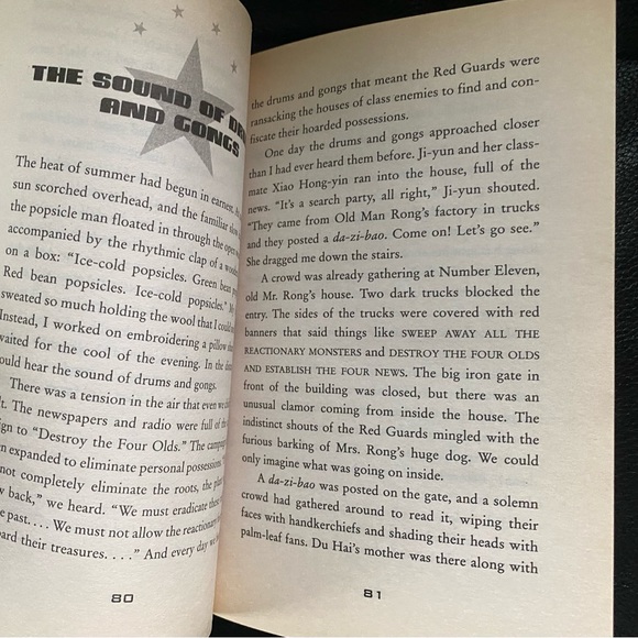 📘Red Scarf Girl-True Story of Surviving Communist China - Picture 3 of 4